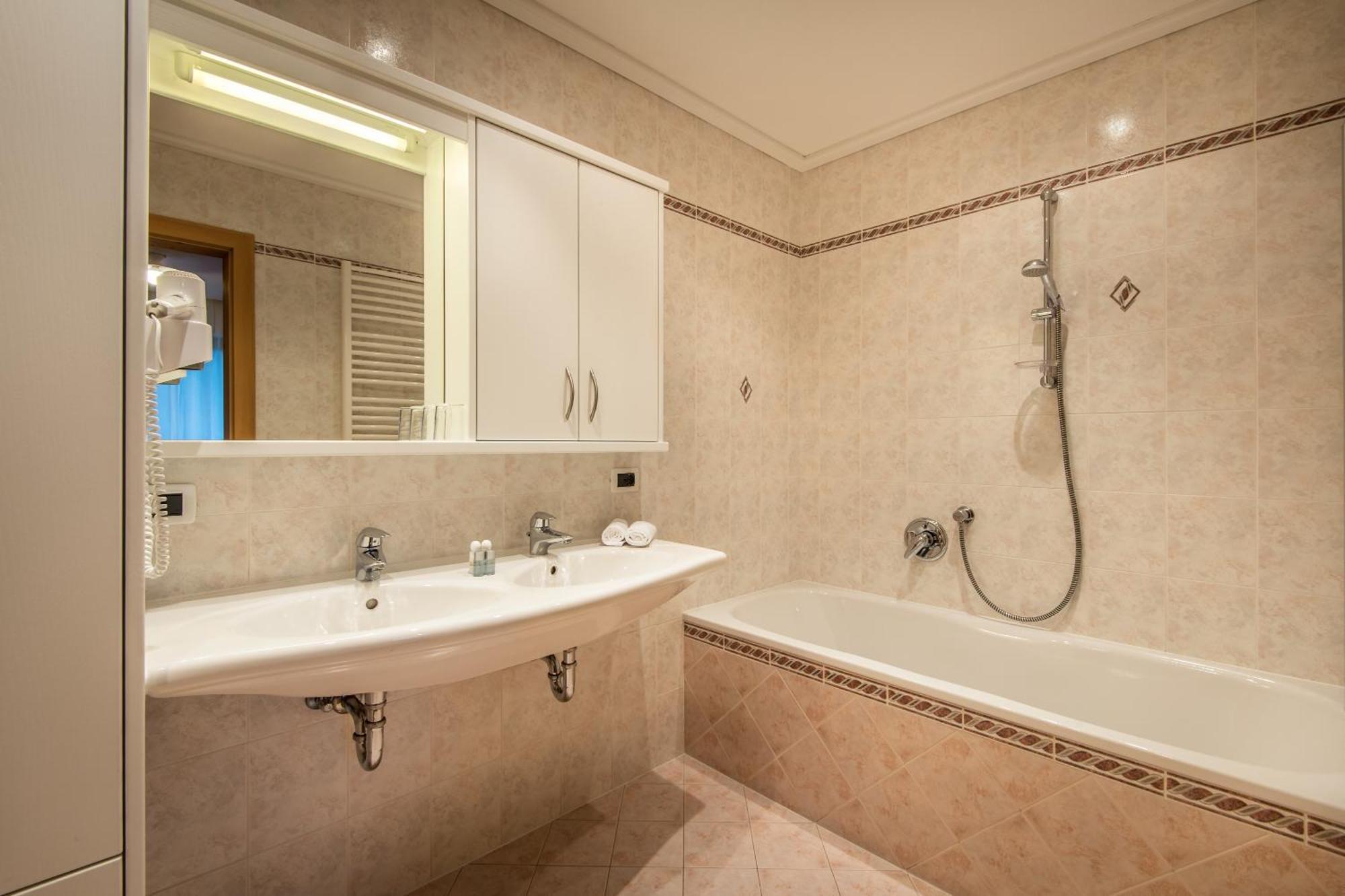 Chalet Prades Dolomiti Lodges La Villa  Ngoại thất bức ảnh