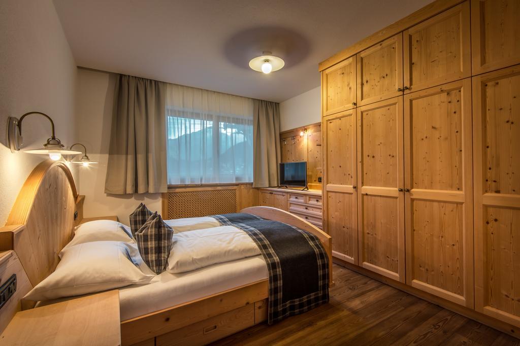 Chalet Prades Dolomiti Lodges La Villa  Phòng bức ảnh